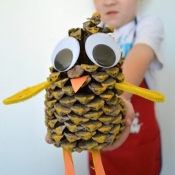 Pinecone Animals {Crafting with Your Kids}