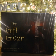The Gift Giver - A Beautiful Holiday Book