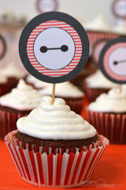 Such amazing ideas for creating the perfect Big Hero 6 party. There's even free printables to decorate with.